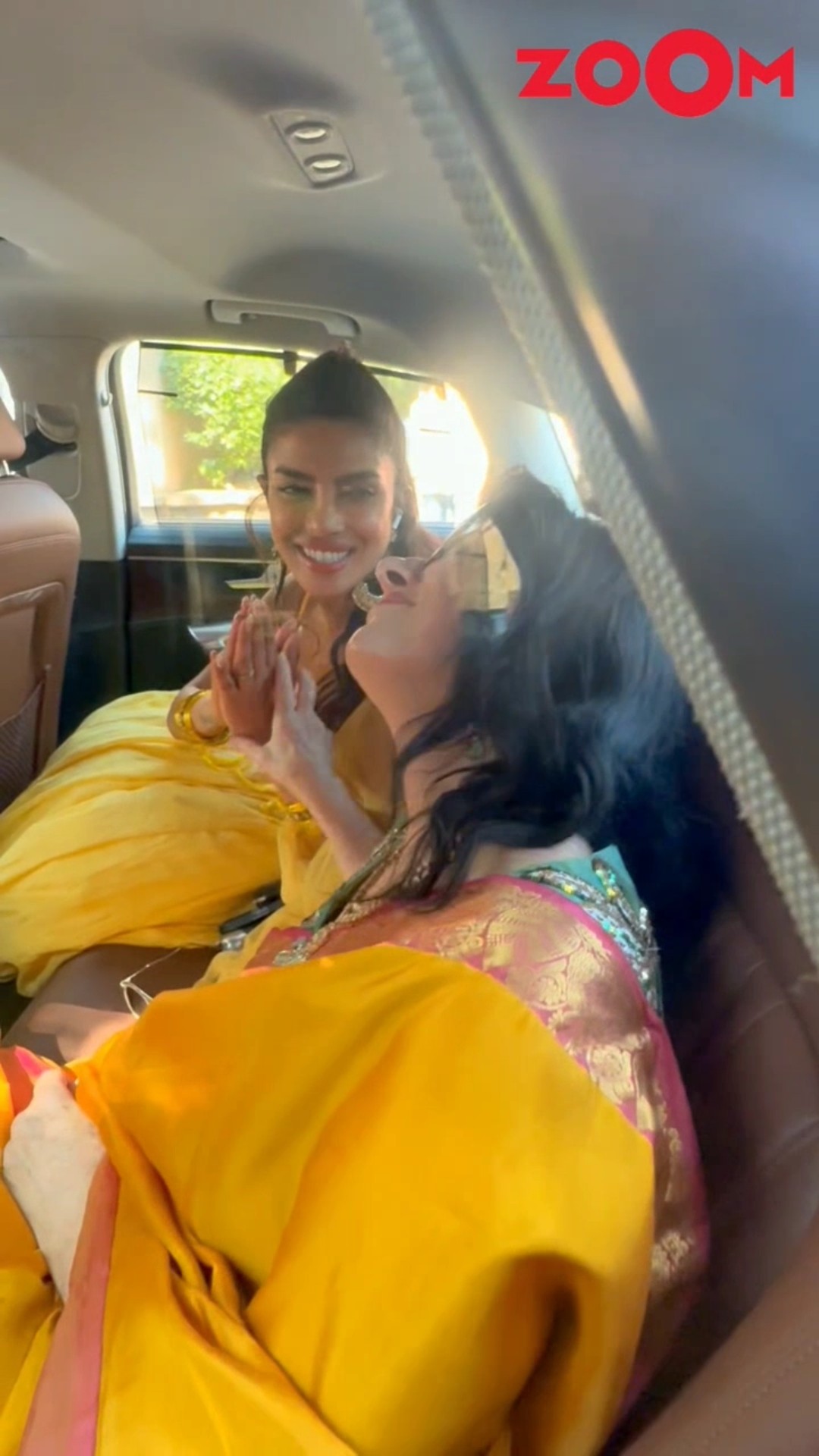 Priyanka Chopra greets paps with 'Namaste' while Nick Jonas' mom SMILES at them ? #shorts