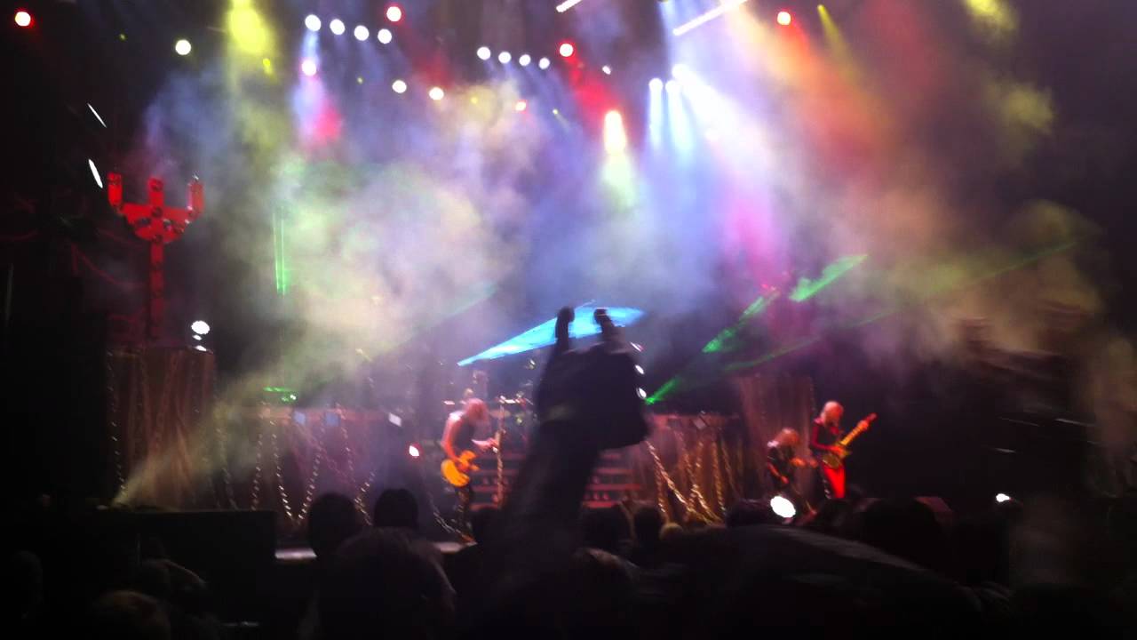Judas Priest Electric Eye live in Calgary 11/02/11 YouTube