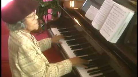Hark the Herald Angels Sing--Theresa Cavaness.wmv