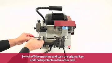 Mechanical key cutting machine for double bit keys | Keyline 202