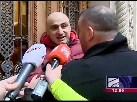 ბექა, მე არ გამექცე ბიჭო. ესაა  ბექა ოდიშარია, ბავშვობიდან ვიცნობ - მელია ოდიშარიას