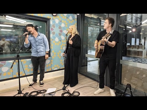 Demi Lee Moore & Roan Ash - 'I Swear'