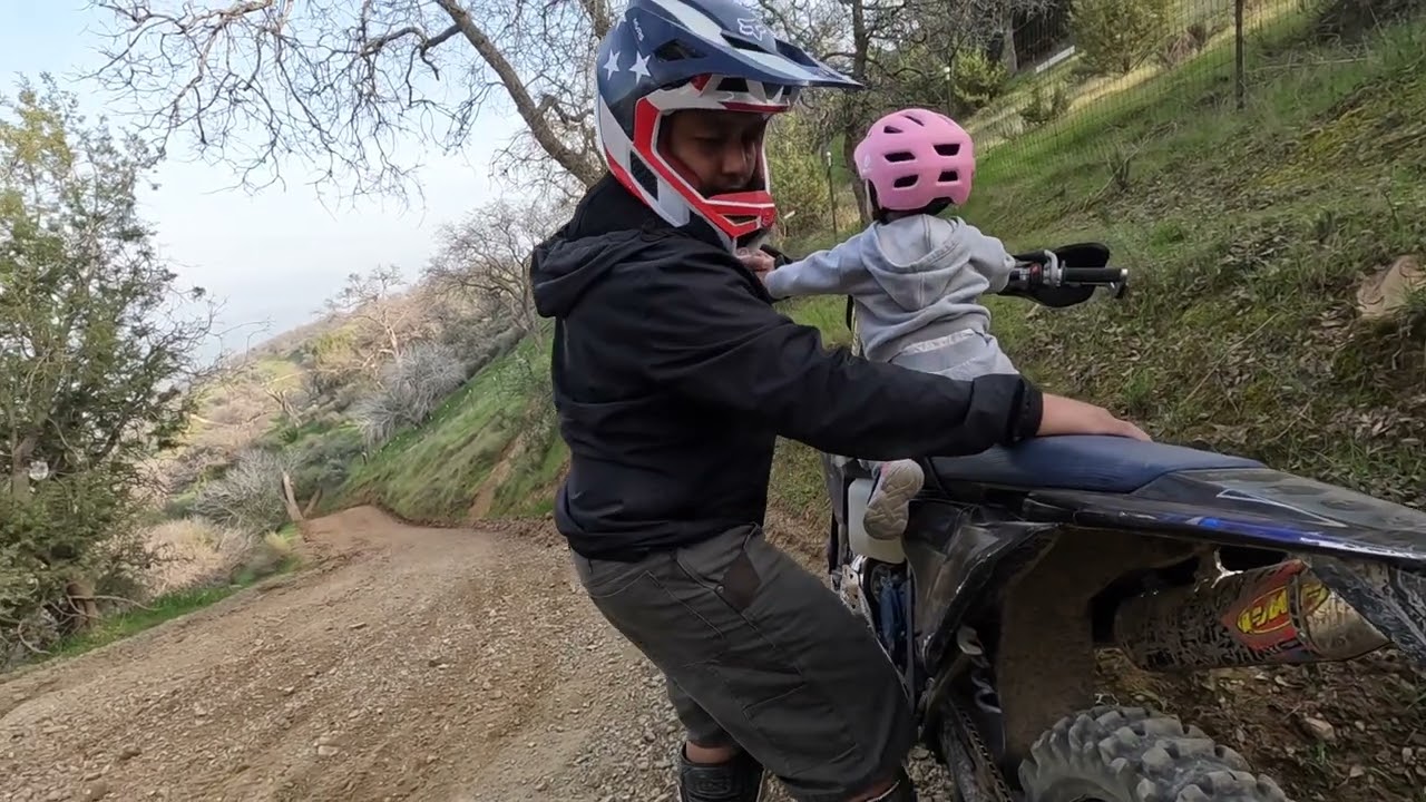 Riding with my kiddos and watching friends hitting some hillclimb at Carnegie #familyride