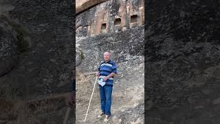 Gümüşhane Şiran Araköy Kral Mezarlıkları Resimi