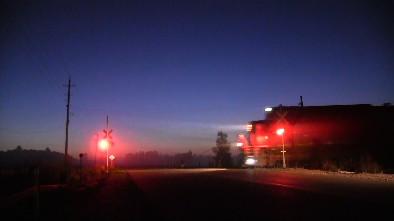 CP 9365 at Lovering (01SEP2014)