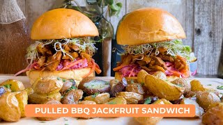 Çekilmiş Barbekü Jackfruit Sandviç Ve Ev Yapımı Çıtır Lahana Salatası Tarifi