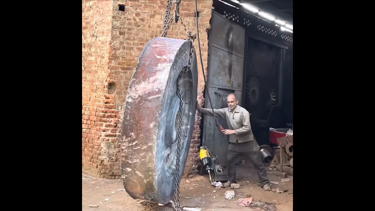 Incredible Manufacturing Process of Biggest IndustrialGear _ Making Huge Largest Wheel Gear