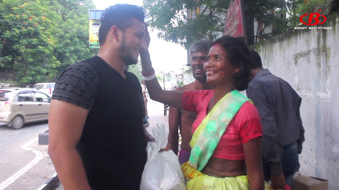 Helping Homeless People ❤ Heart Touching Video | BROWN BOY FITNESS