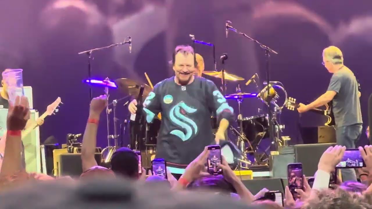 Alive—Pearl Jam Live—Opening Night Seattle Homecoming Concert at Climate Pledge Arena 05/28/2024
