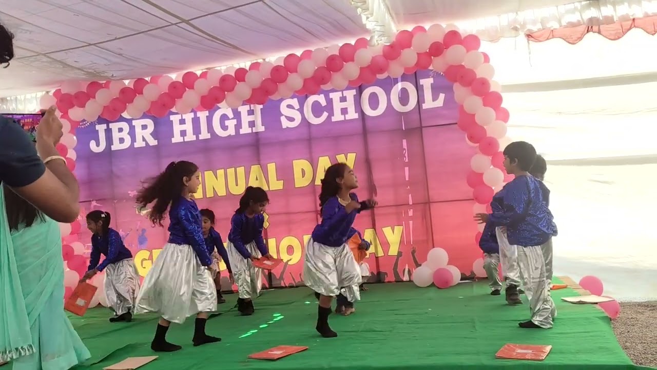 Annual day celebration 🎉@jbr school@krutheka 2nd class dance performance.....