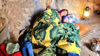 692. Shocking: Homeless pregnant mother & baby survive in cave, one light!!