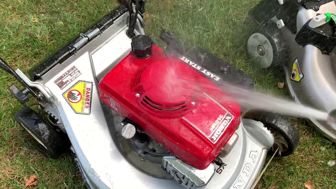 Giving Honda HR214 & HRR216 a Bath - YouTube
