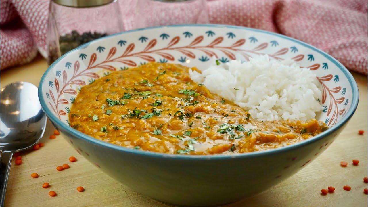 Kırmızı Mercimek Curry - Hint Usulü Mercimek Yemeği Tarifi | Bol baharatlı, yoğun kıvamlı, vegan!