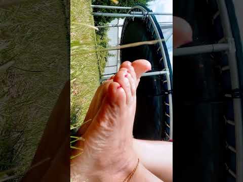 #FootFetish #PrettyFeet #FeetLovers #FootModel #SoleShot#ToesOfInstagram #BarefootBeauty #toe spread