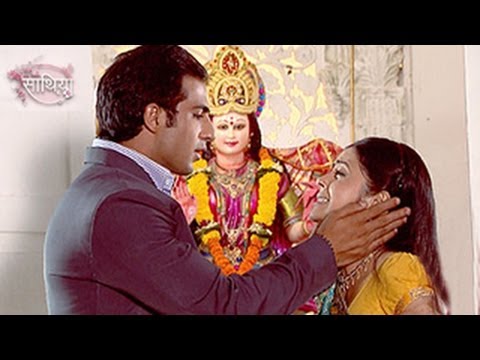 ahem-&-gopi's-meera-in-danger-in-starplus'-saath-nibhana-saathiya-7th-april-2014-full-episode