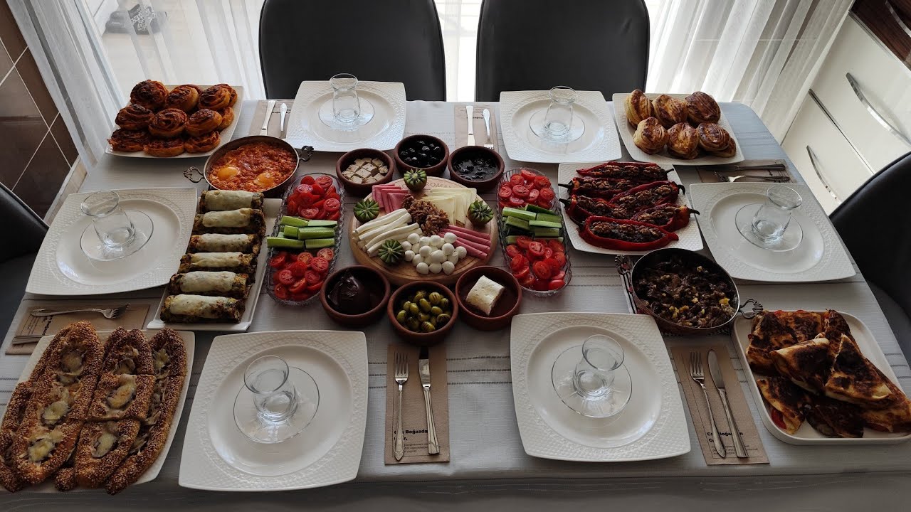 6 ÇEŞİT KAHVALTI VE SAHUR VAKTİNE YAPABİLECEĞİNİZ PRATİK VE LEZZETLİ TARİFLER