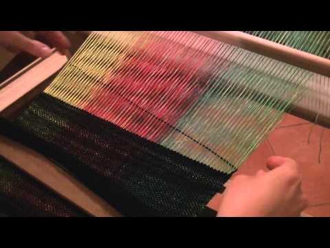 How to weave neat edges on the rigid heddle loom