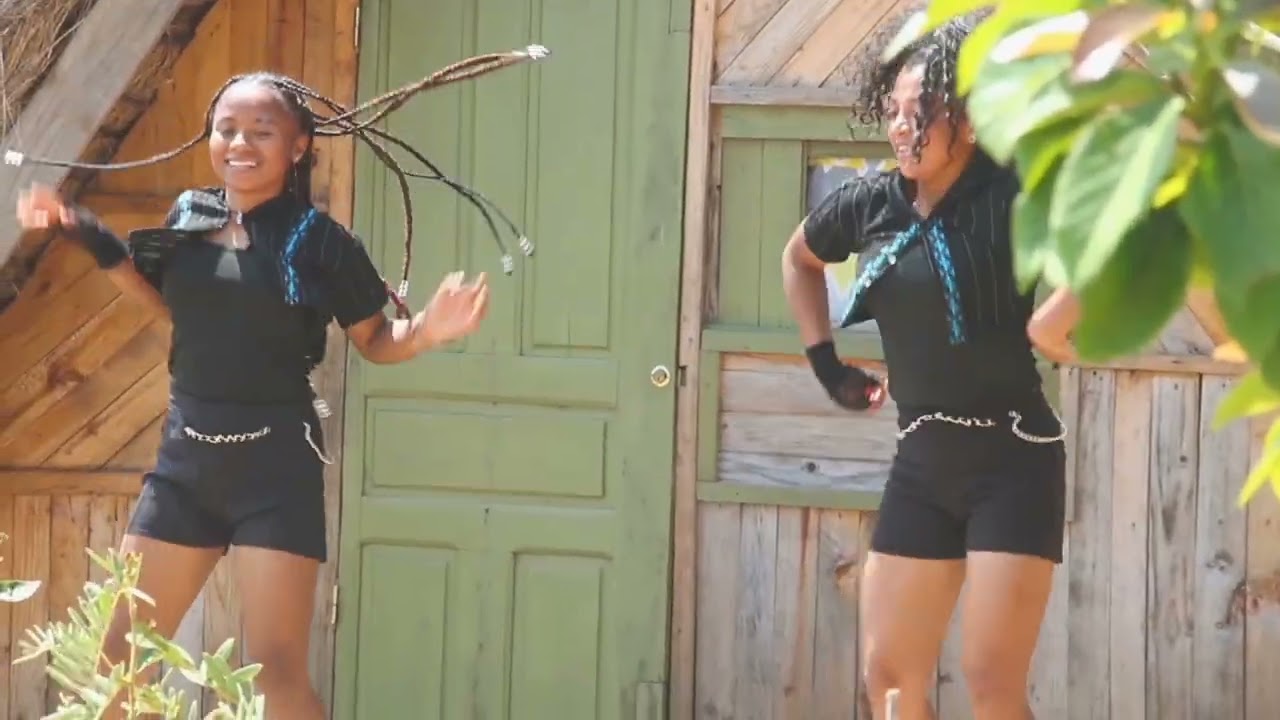 Carre Rasta Andraso eo Paoly 2.0 HD