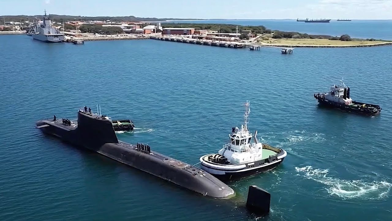Nuclear powered submarine, HMS Astute arrives in Perth, Australia YouTube
