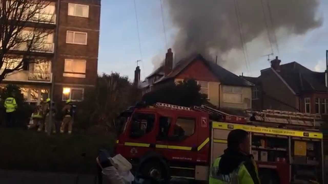 Fire bexhill on sea Thursday 9th April 2015, Sea Road Bexhill, House fire, Fire video youtube