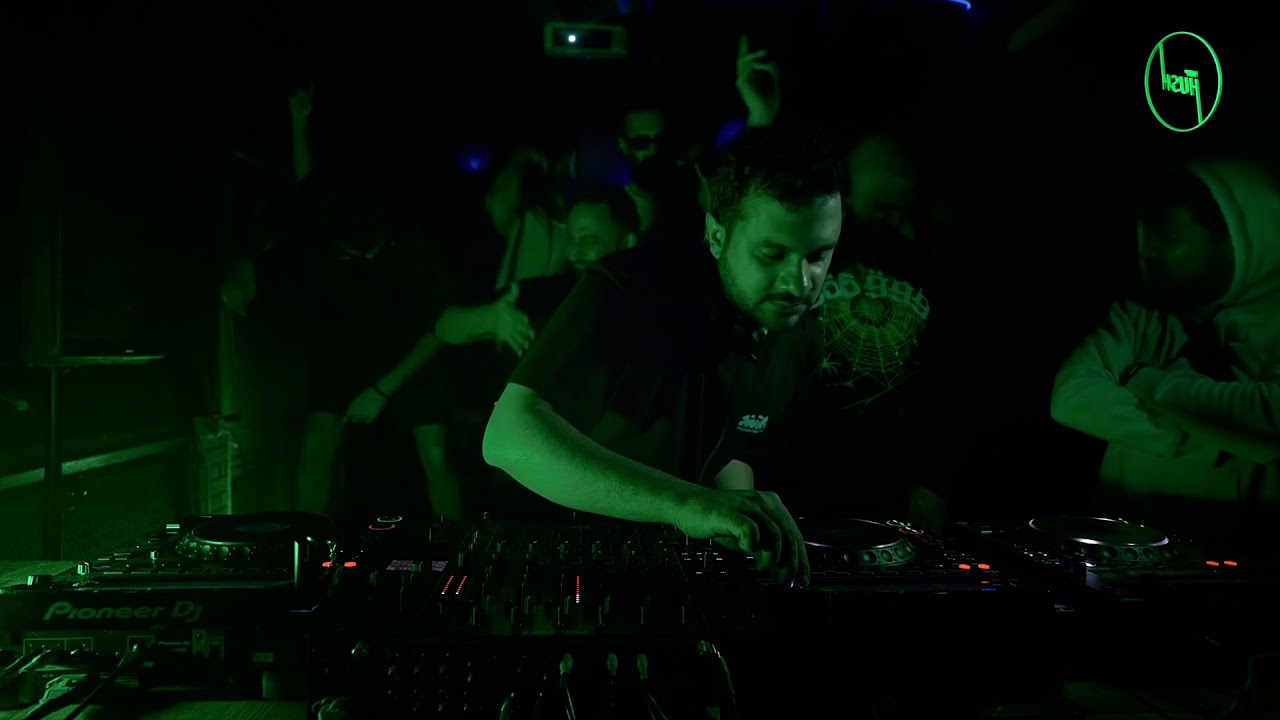 Rudoh at Keep Hush  Live Karachi: KCR Radio Takeover