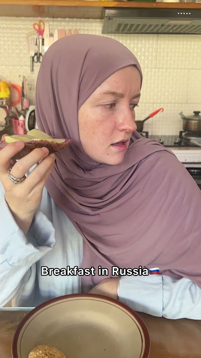Sarapan di Rusia🇷🇺vs di Indonesia🇮🇩😄 #bule #videoreceh #new #lucu #cerita #budaya #makanan #fyp