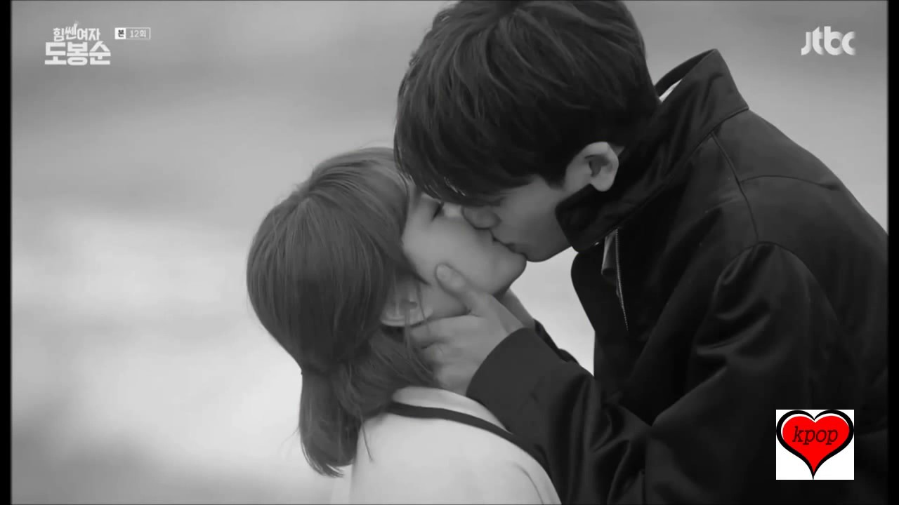 How Did Park Hyung Sik And Park Bo Young Make Their First Kiss Happen So Naturally YouTube How Did Park Hyung Sik And Park Bo Young Make Their First Kiss Happen So Naturally YouTube