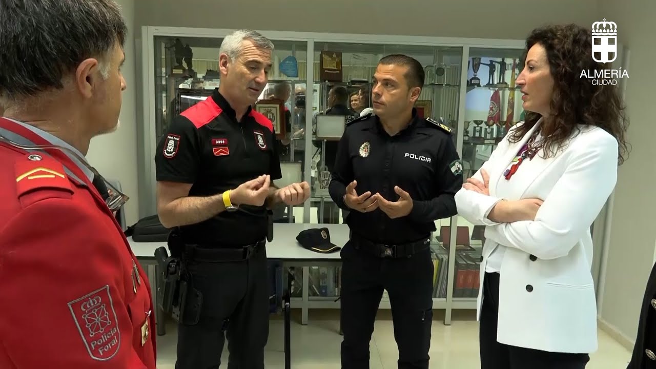 Policía Foral de Navarra imparte formación al  grupo Grip de la Policía Local