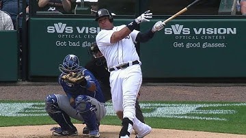 KC@DET: Miggy smacks a double to score a run