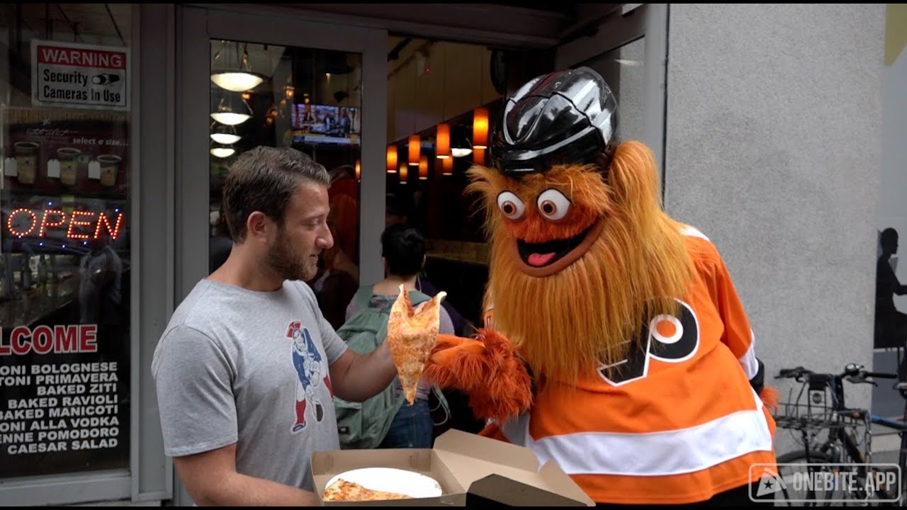 Barstool Pizza Review - Bravo Pizza With Special Guest Gritty
