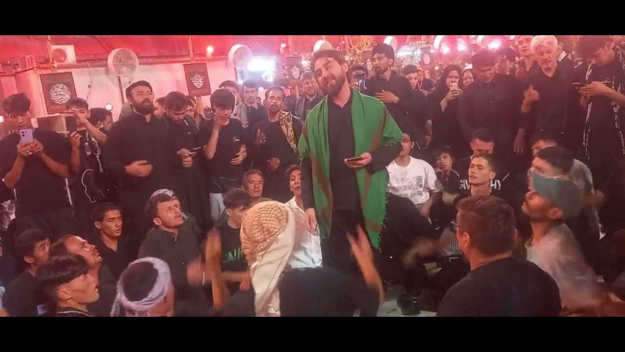 نوحه خوانی محبان اهلبیت اهل افغانستان در بین الحرمین 