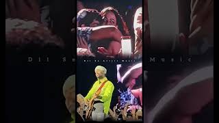 Couples Kissing at Arijit Singh’s Concert 😍❤️ | Arijit Singh’s Reaction Goes Viral 🎶🔥 #shorts