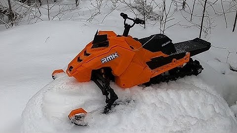 RMK POLARIS rc snowmobile 3d printed in very DEEP SNOW.