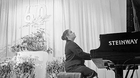 Tatiana Nikolayeva plays Bach 12 Keyboard Concerto...