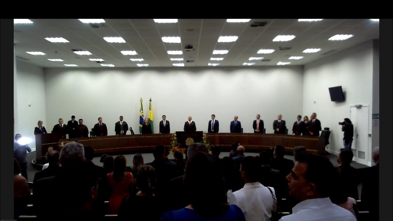 TRE-PR on X: 🤔Já assistiu a uma cerimônia solene de posse? 💁 Hoje, às  14h, toma posse a nova juíza da corte do Tribunal Regional Eleitoral do  Paraná (TREPR), Dra. Flávia da