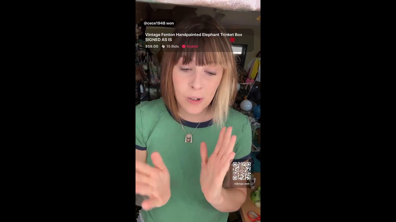 Glass Gallery: All Fenton on Niknax