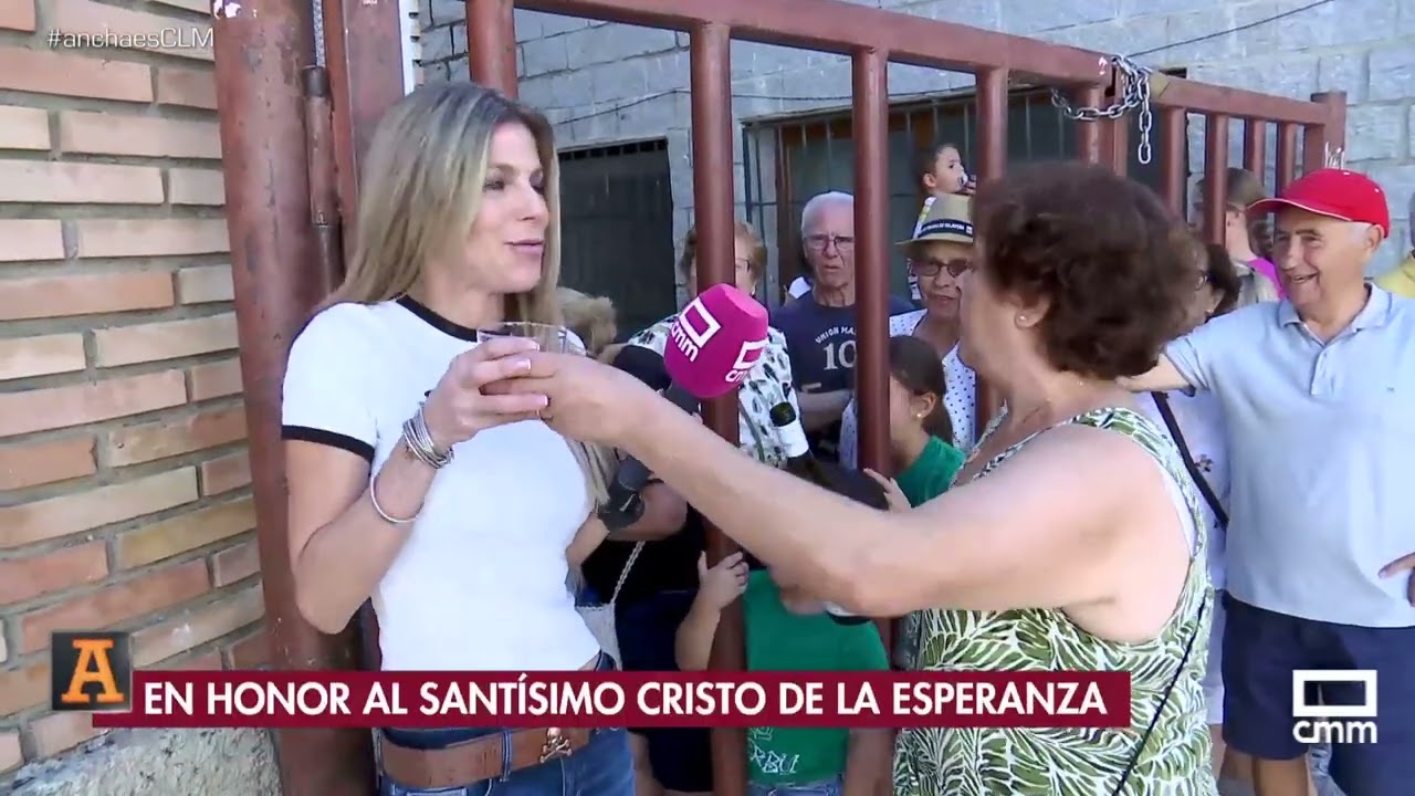 Encierros y comida popular en Hinojosa de San Vicente