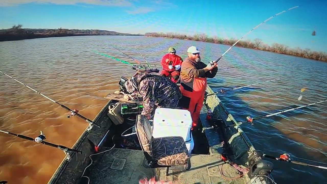 12-22-24 water temp 47 air temp 30. Water depth 2ft or less.