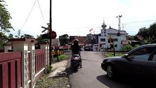 Cuaca Panas Sekali || Perlintasan KA Jamanis,Kab Tasikmalaya,Provinsi Jawa Barat.