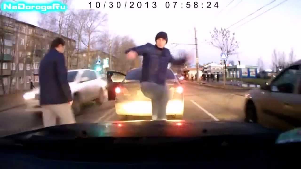 Авто разборки драки