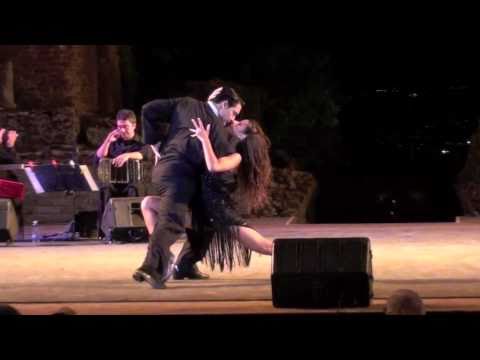 Pablo Garcia - Laura Grandi 'Milongueando en el 40' Teatro Greco Taormina.m4v