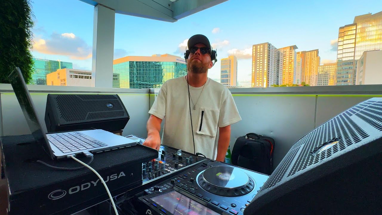 Sunset House Vibes w/ Richard Fraioli - Rooftop 1WLO - Las Olas April 2025