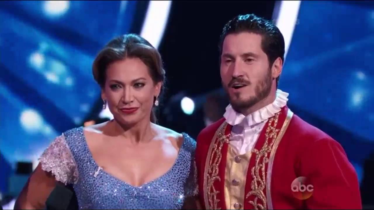 DWTS 22 Disney Night - Ginger & Val - Beauty and the Beast (Foxtrot)