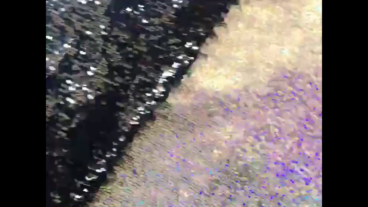 Reversible sequin fabric