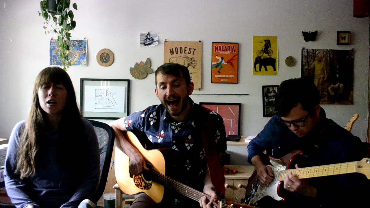 Copper Leaf - "Easy" (Rehearsal) auf YouTube ansehen Copper Leaf - "Easy" (Rehearsal) auf YouTube ansehen