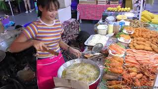 Street Food in Bangkok, Thailand. Best Stalls of Central World Square