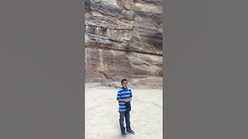 عاصم بلال بني خالد من الاردن سورة الفاتحة في البتراء الاردنية