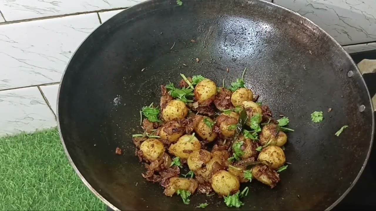 అన్నంలోకి  కలిసేలాగా,రసం, మజ్జిగ పులుసు ఎందులోకి ఐనా సూపర్ కాంబినేషన్ crunchy baby potato fry🔥 🤤