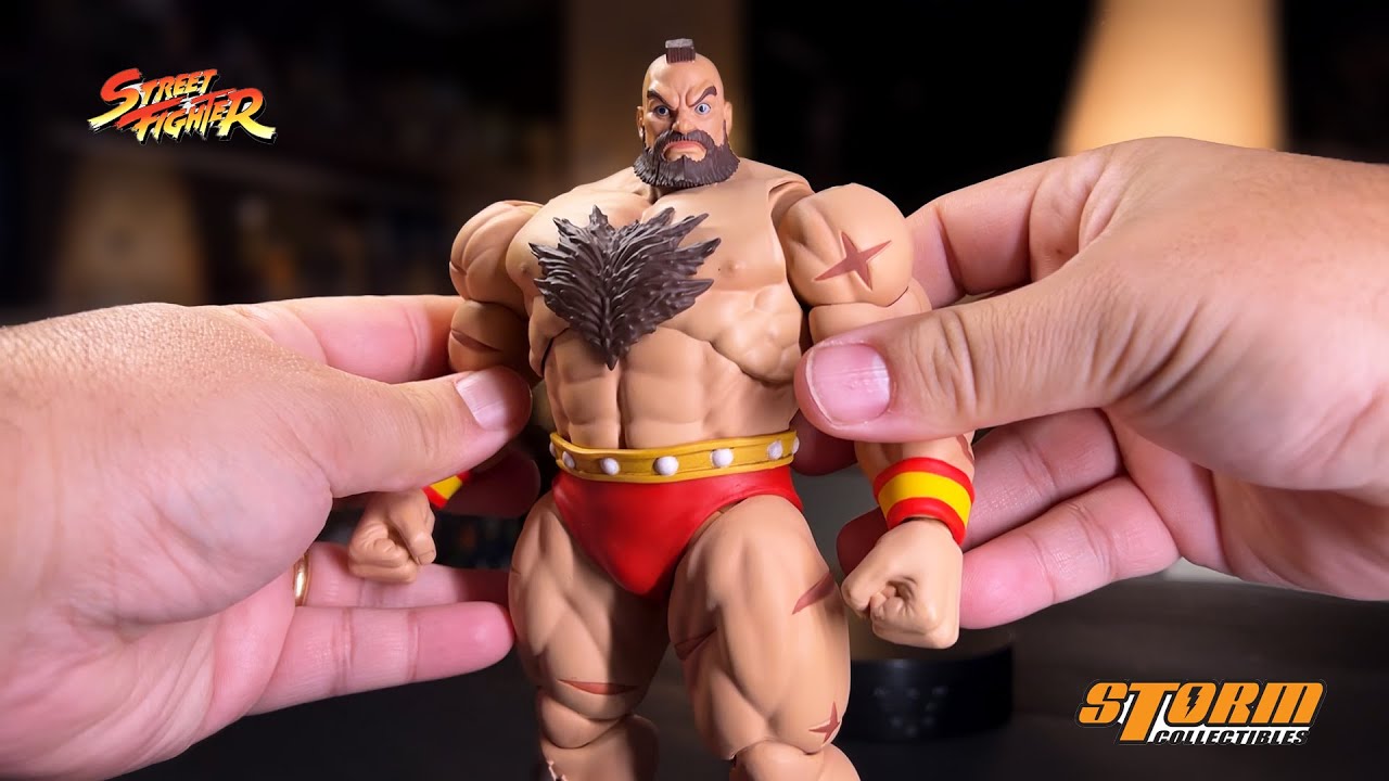 Zangief Street Fighter Storm collectibles - Unboxing & Review