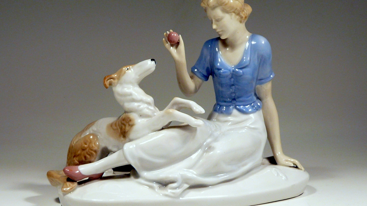 Клеймо на фарфоре олень. Статуэтки Carl Scheidig. Carl Scheidig клеймо Германия Графенталь. Графенталь фарфор. Фарфор Гревенталь клеймо